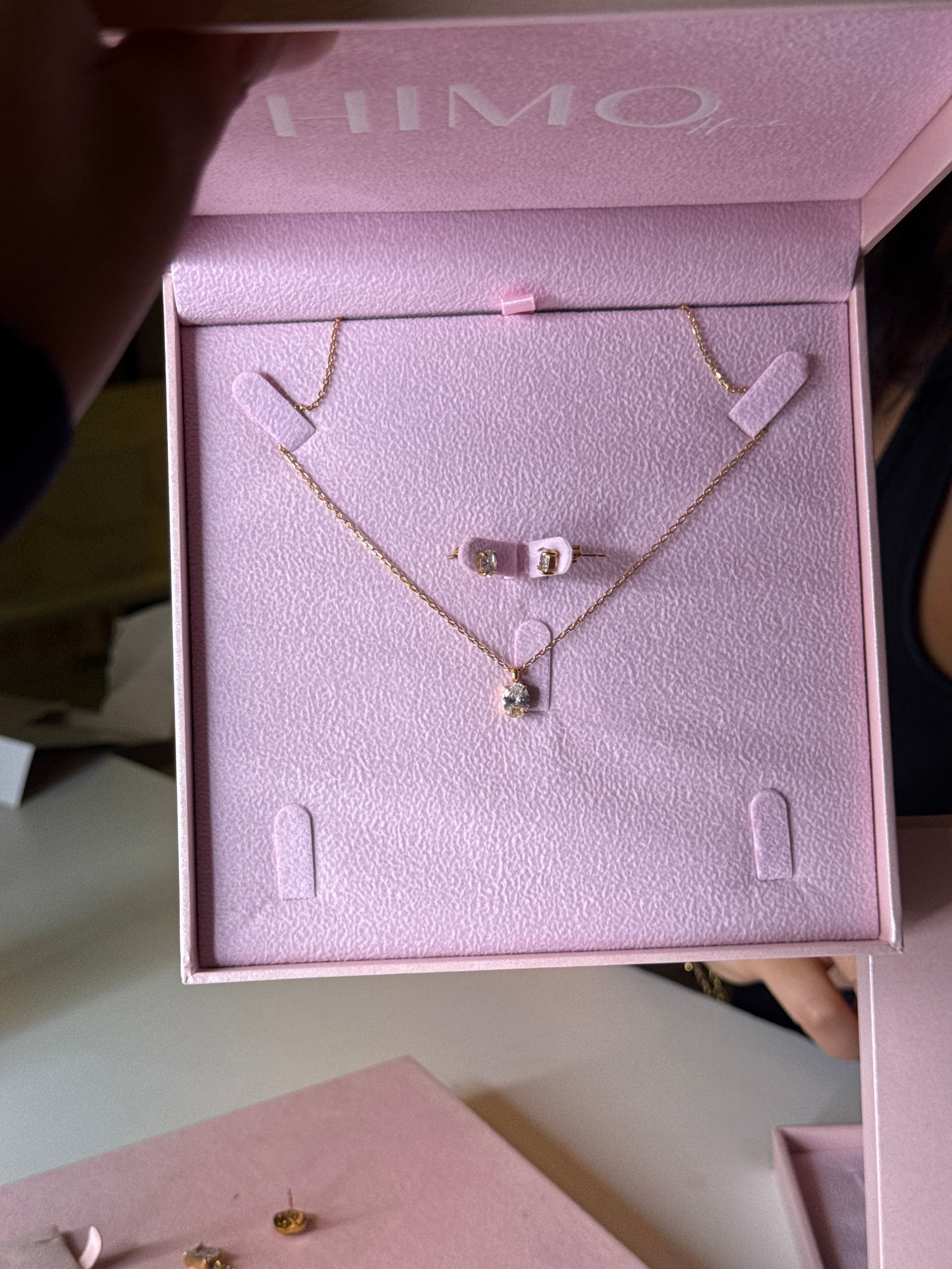 Oval necklace