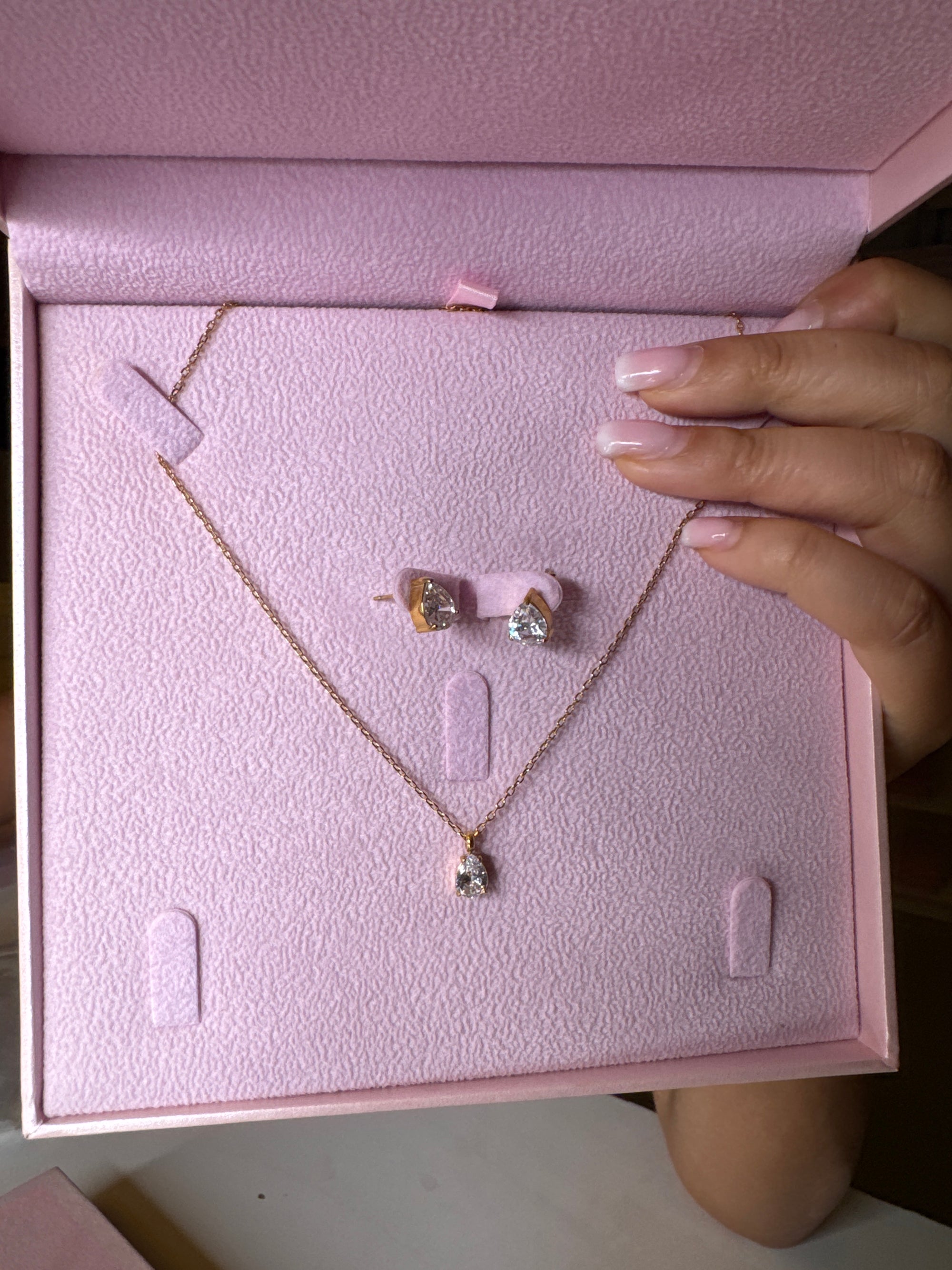 Drop necklace