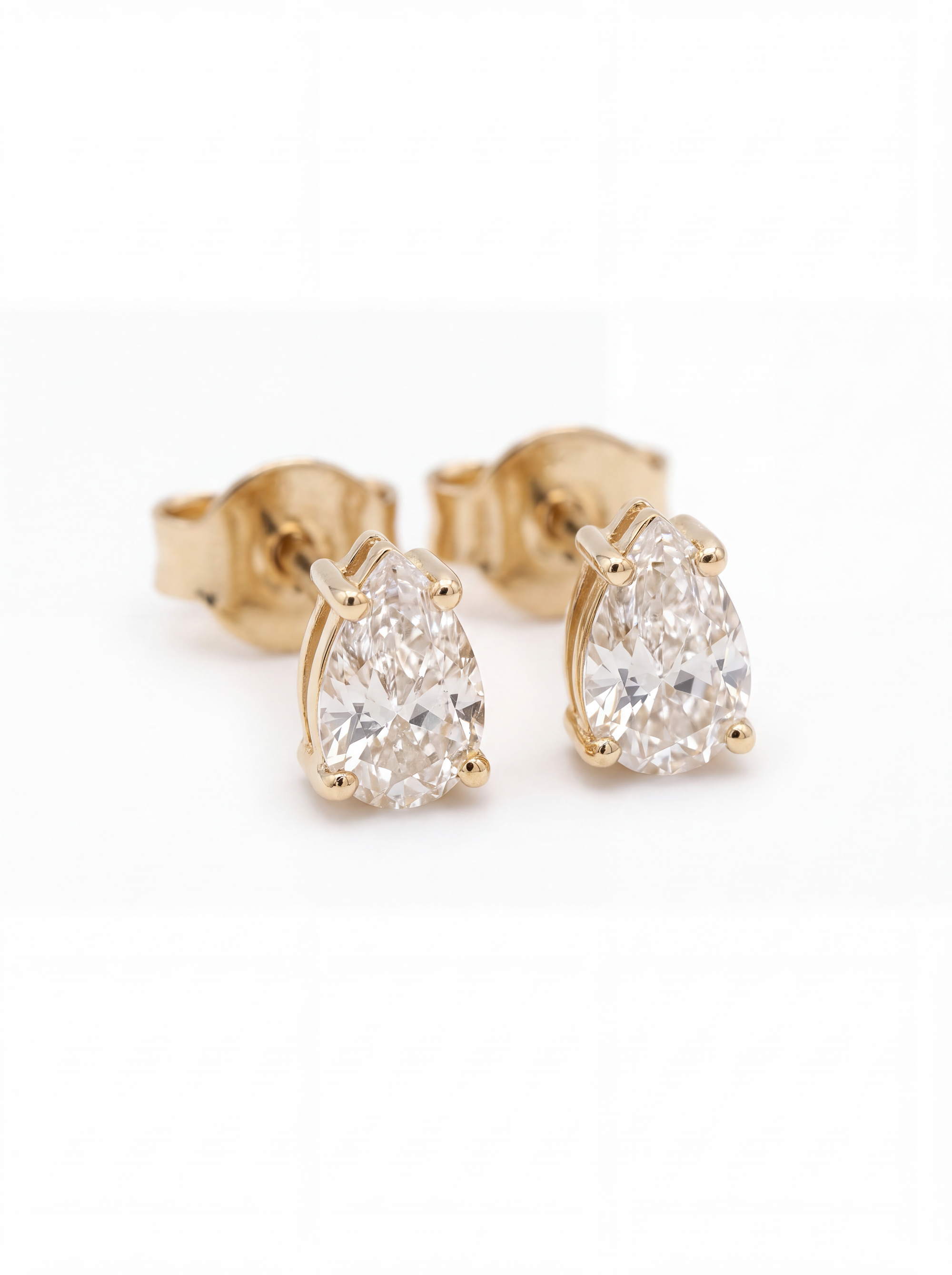 Drop Diamonds Gold Earrings